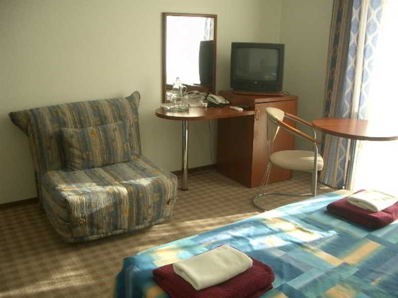 Yuliya Hotel