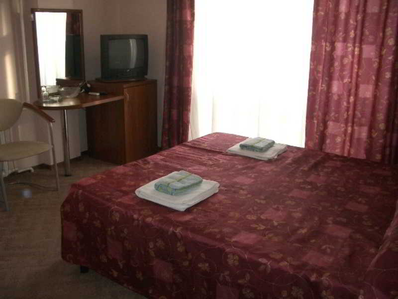 Yuliya Hotel