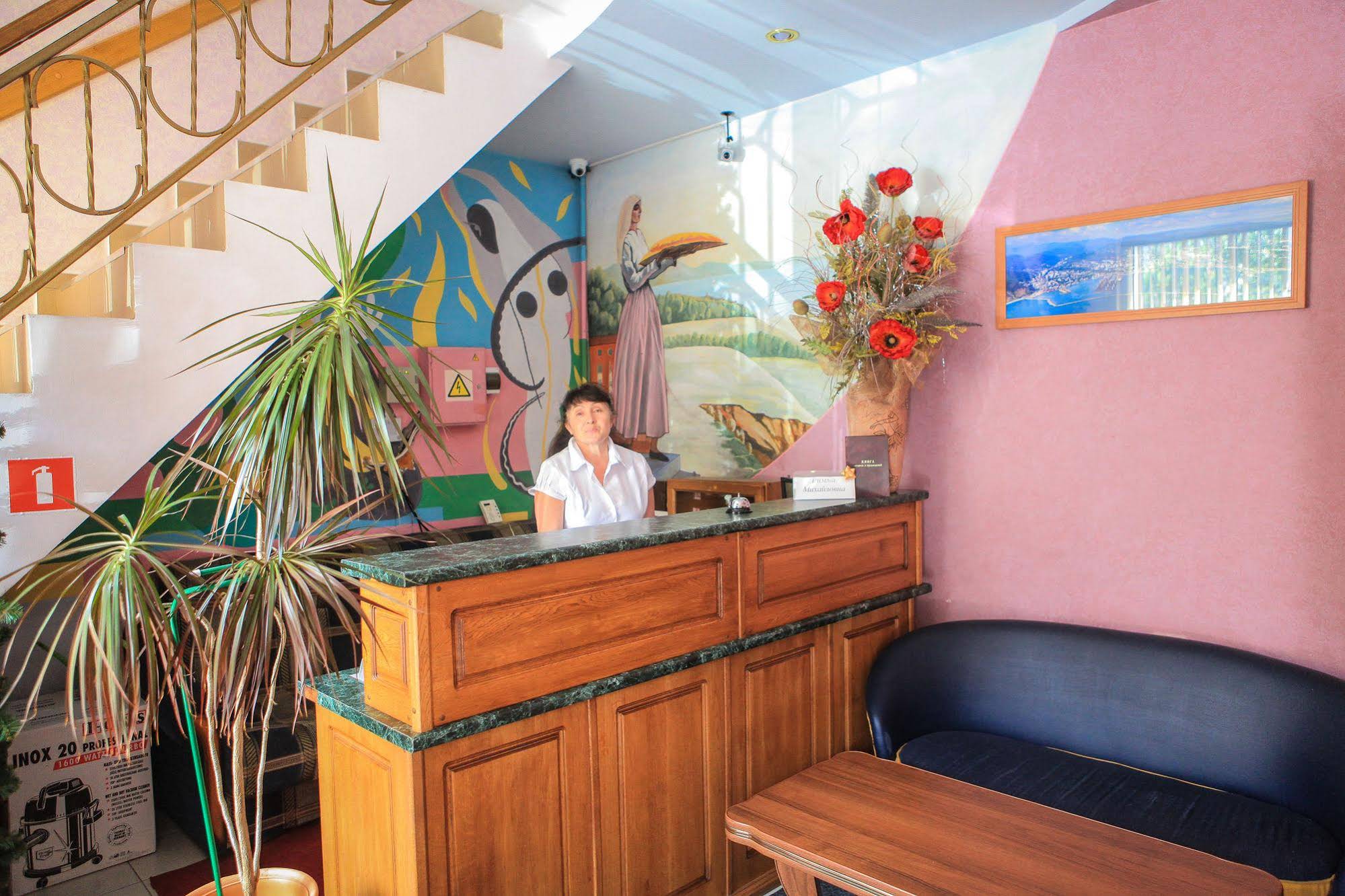 Magnolia Hotel