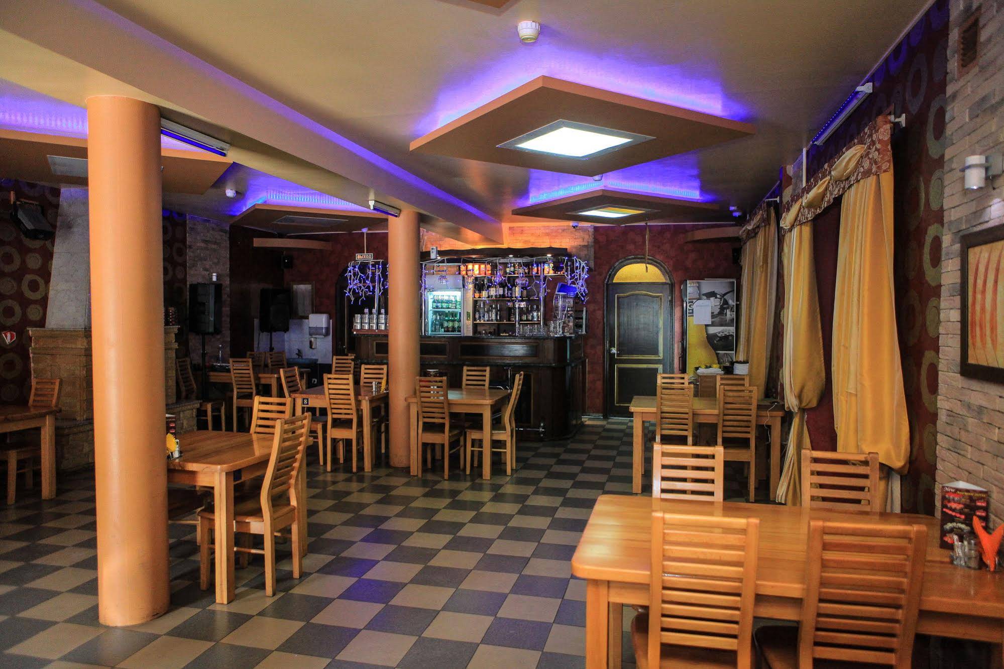 Magnolia Hotel