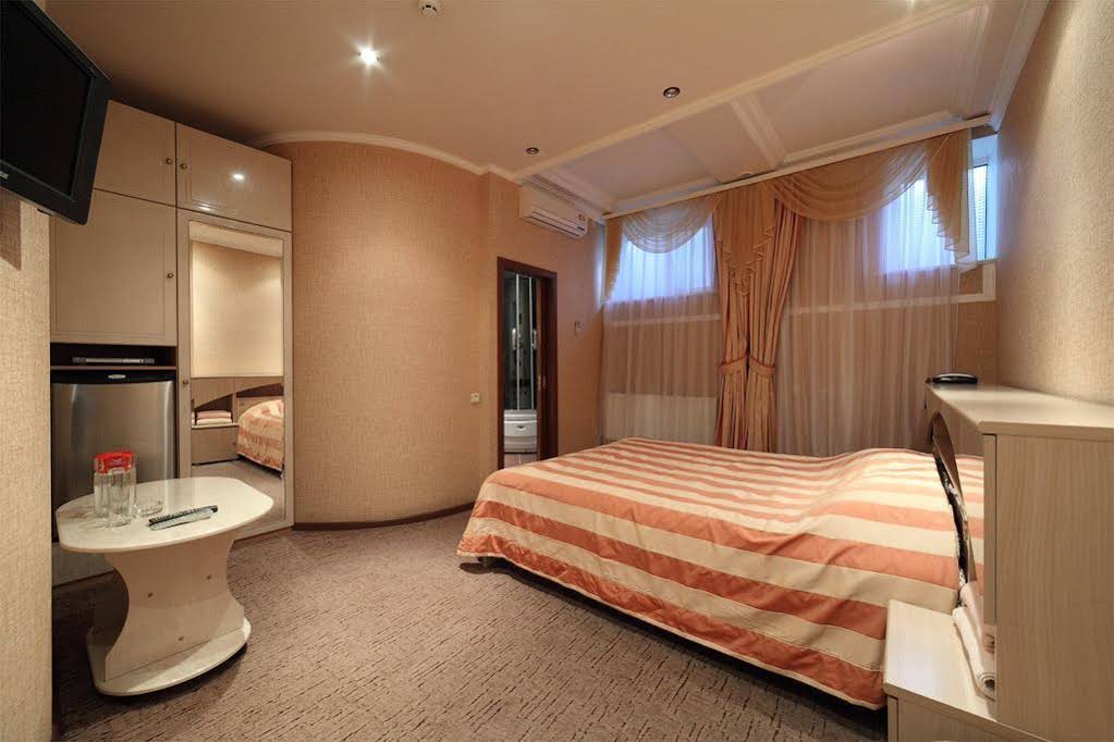 Triumph Hotel
