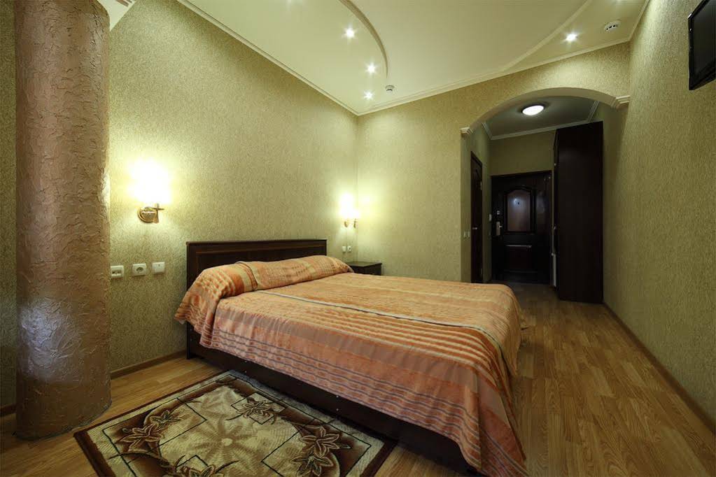 Triumph Hotel