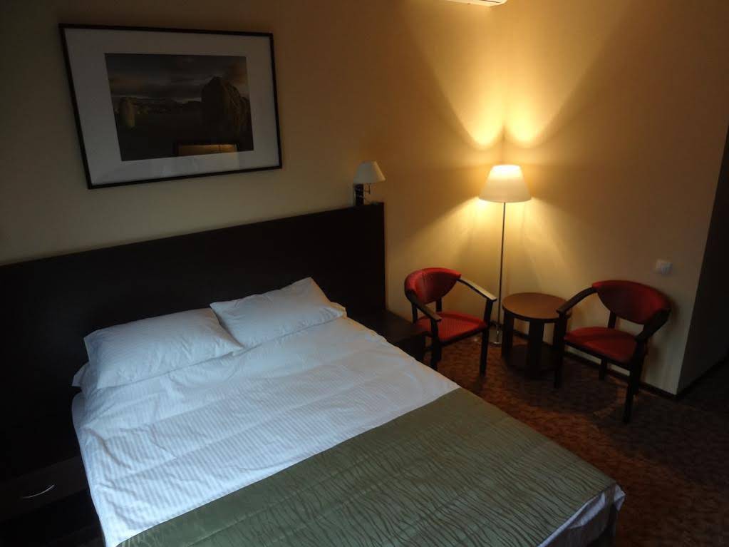 Ormand Kingisepp Hotel