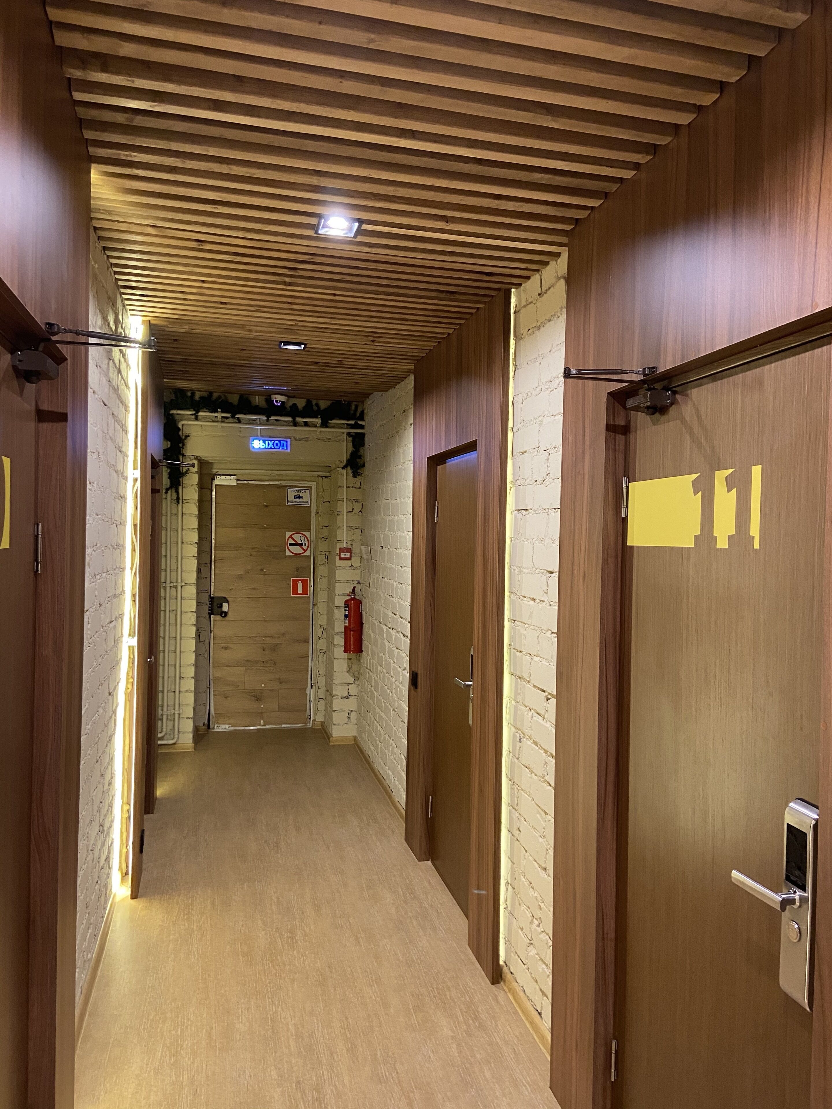 Vershina Hostel