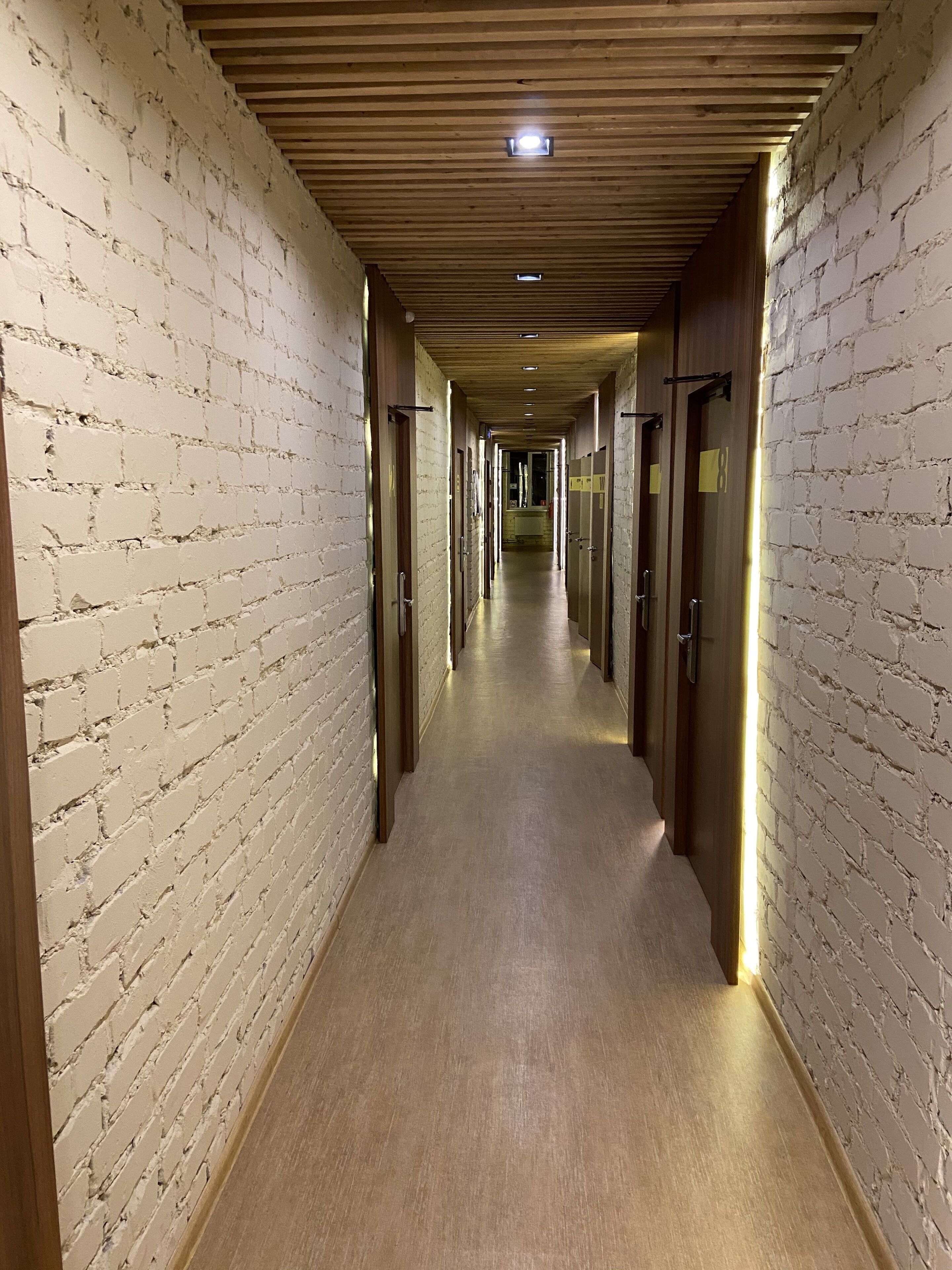 Vershina Hostel
