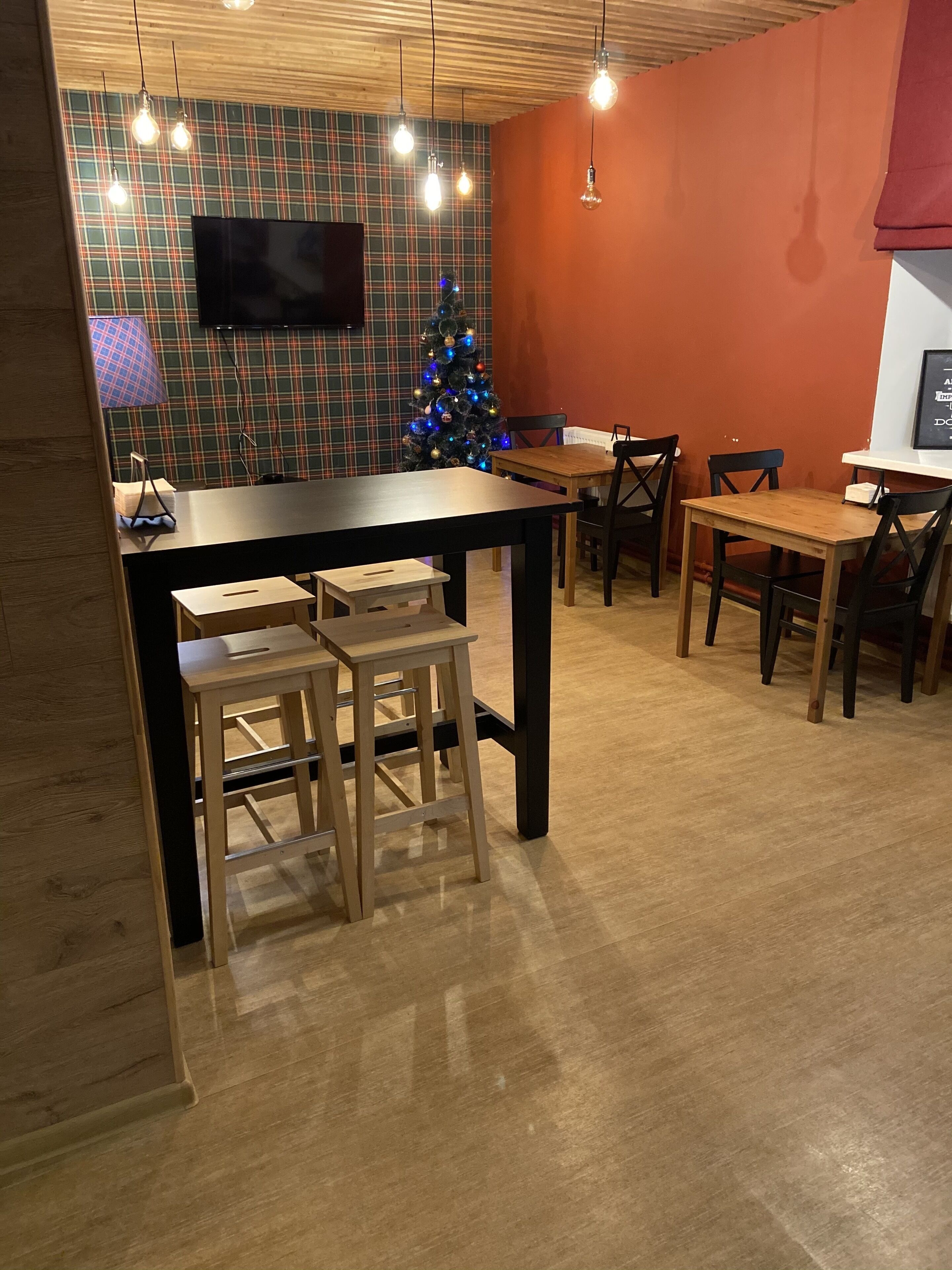 Vershina Hostel