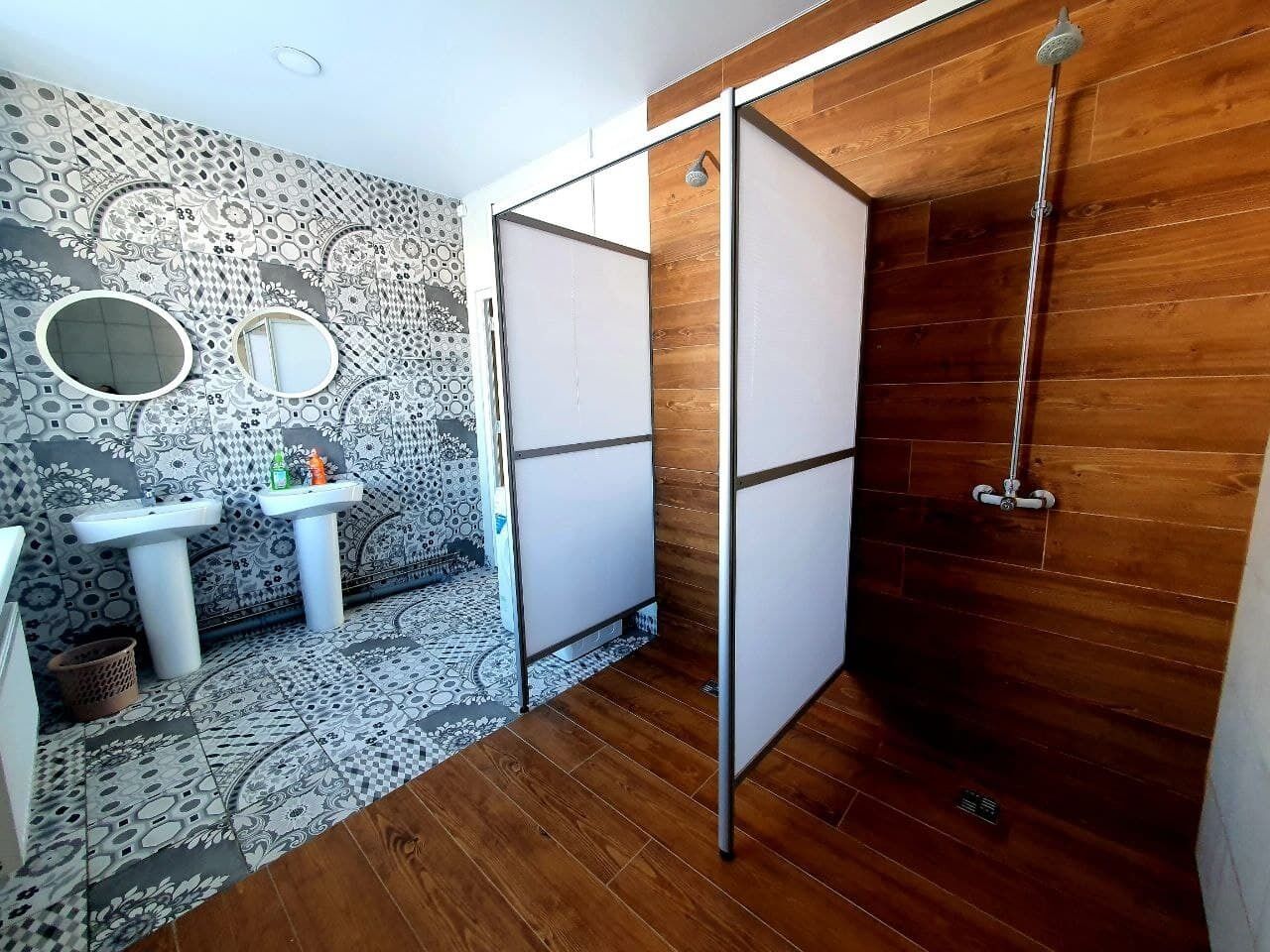 Vershina Hostel