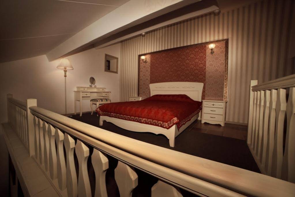 Ostrov Park Hotel