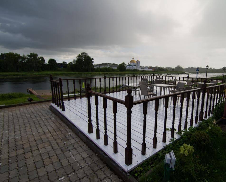 Ostrov Park Hotel