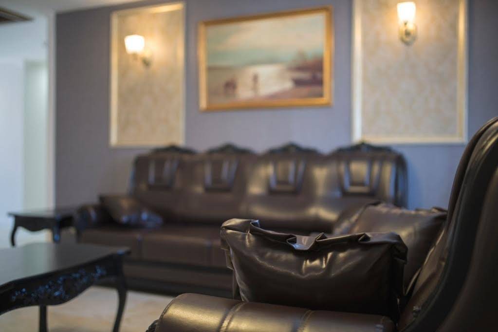 Ostrov Park Hotel
