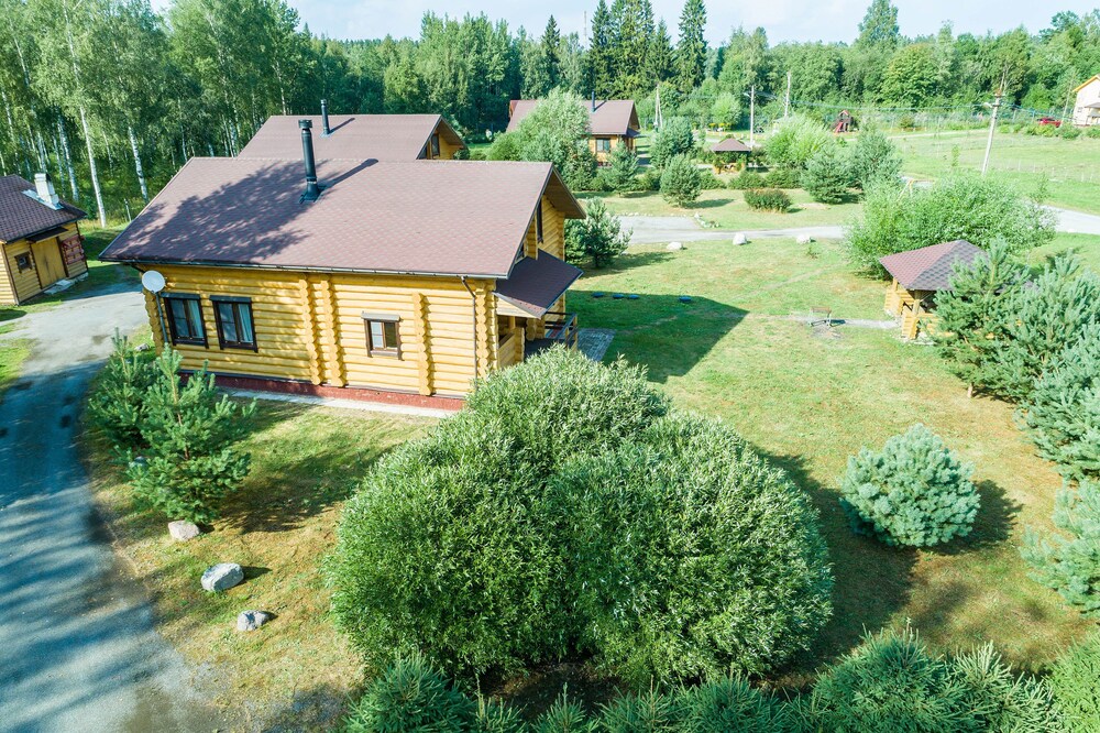 Cottage Complex Ozerny Bereg