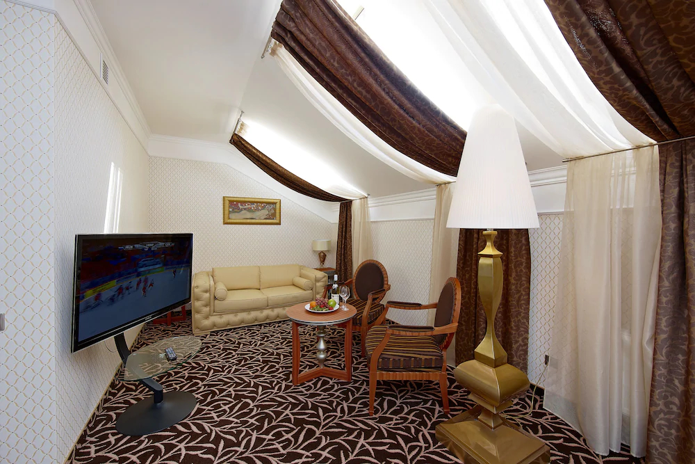 Hotel and Restaurant Dvor Podznoeva