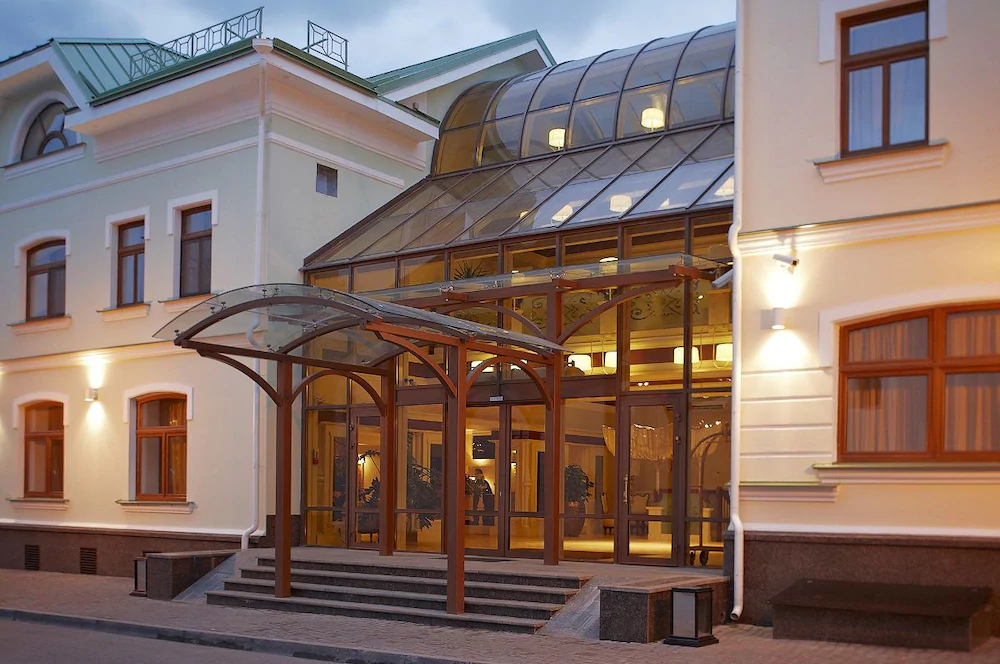 Hotel and Restaurant Dvor Podznoeva