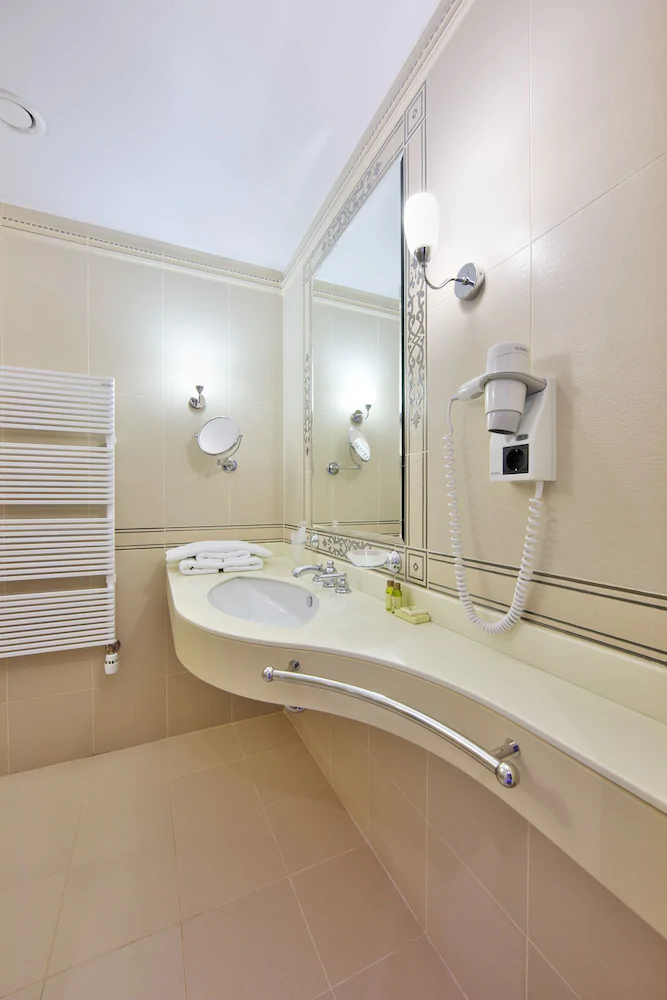 Hotel and Restaurant Dvor Podznoeva