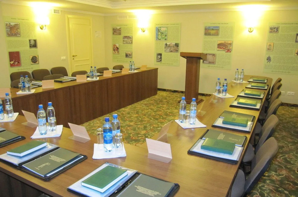 Hotel and Restaurant Dvor Podznoeva