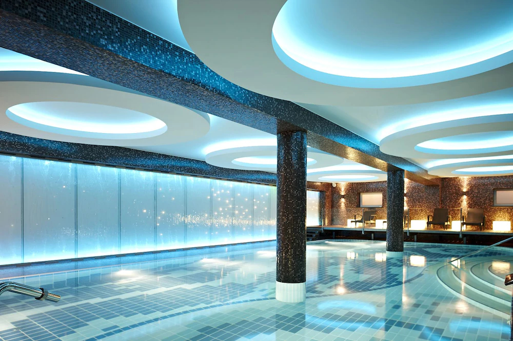 Hotel and Restaurant Dvor Podznoeva