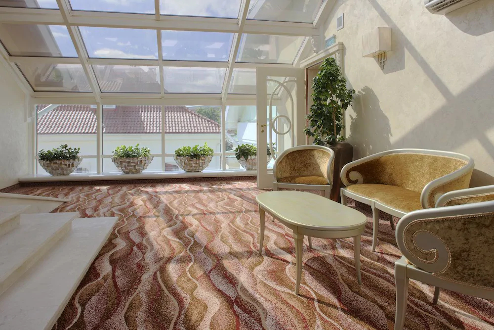 Hotel and Restaurant Dvor Podznoeva