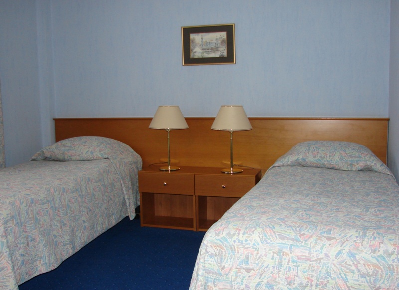 Aliot Hotel