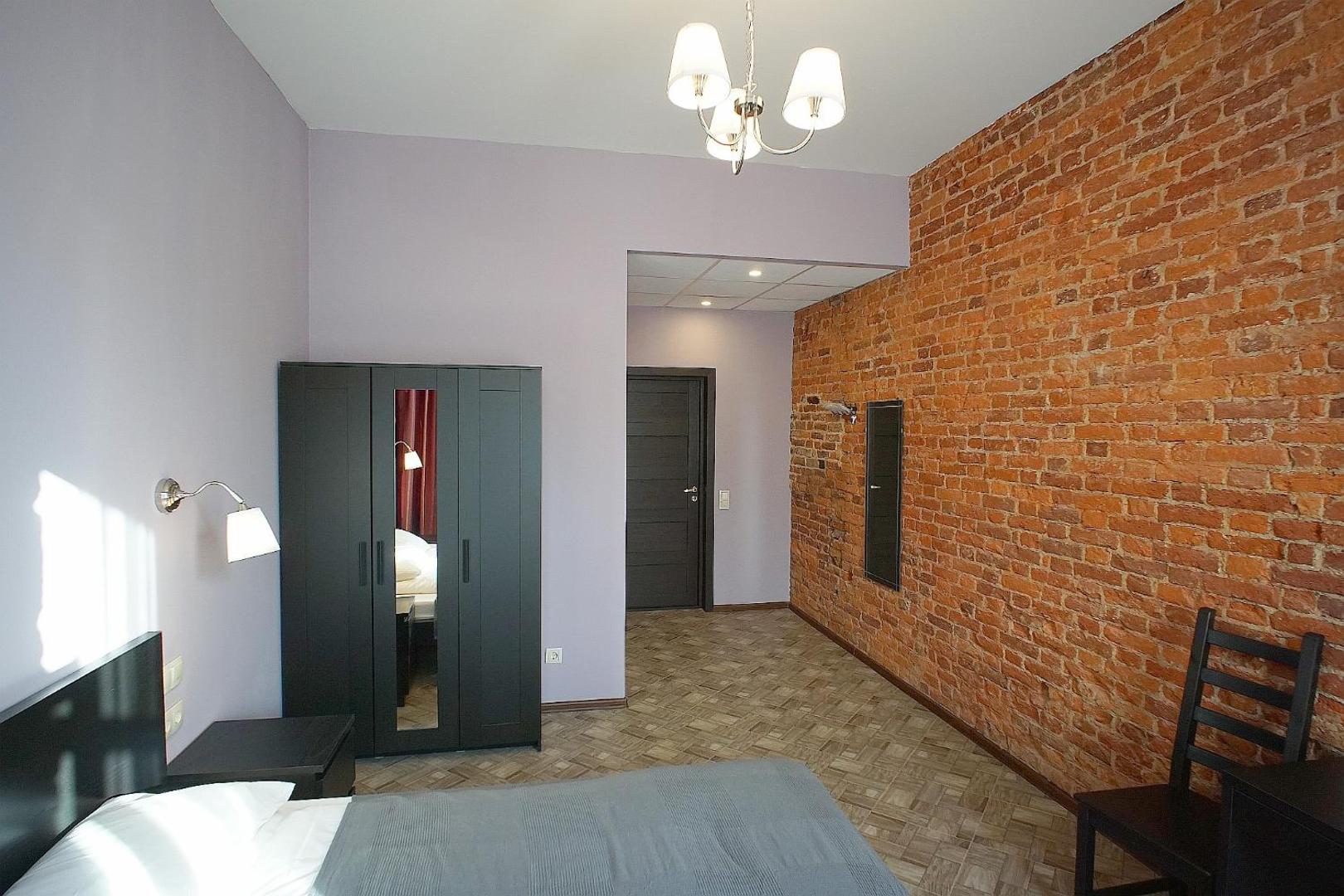 Select Hotel