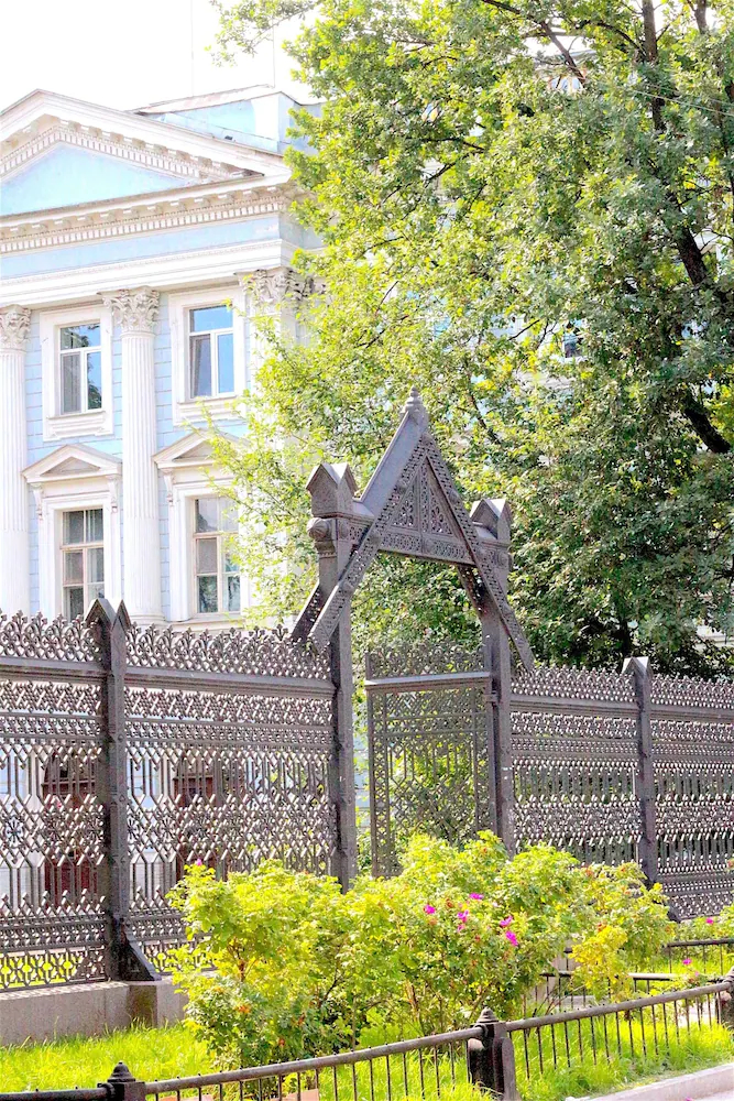 Ligovskiy Dvor Hotel
