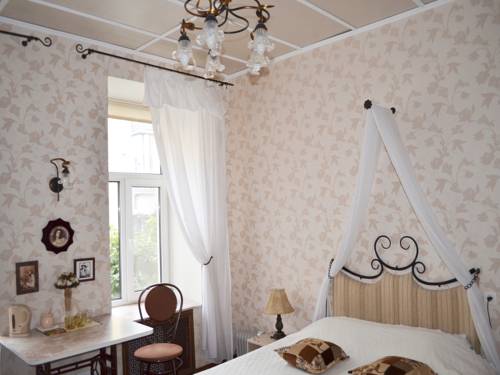 33 Amenities