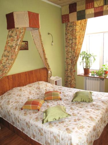 33 Amenities