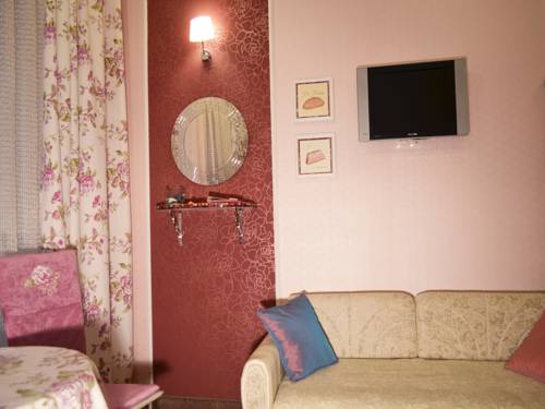 33 Amenities