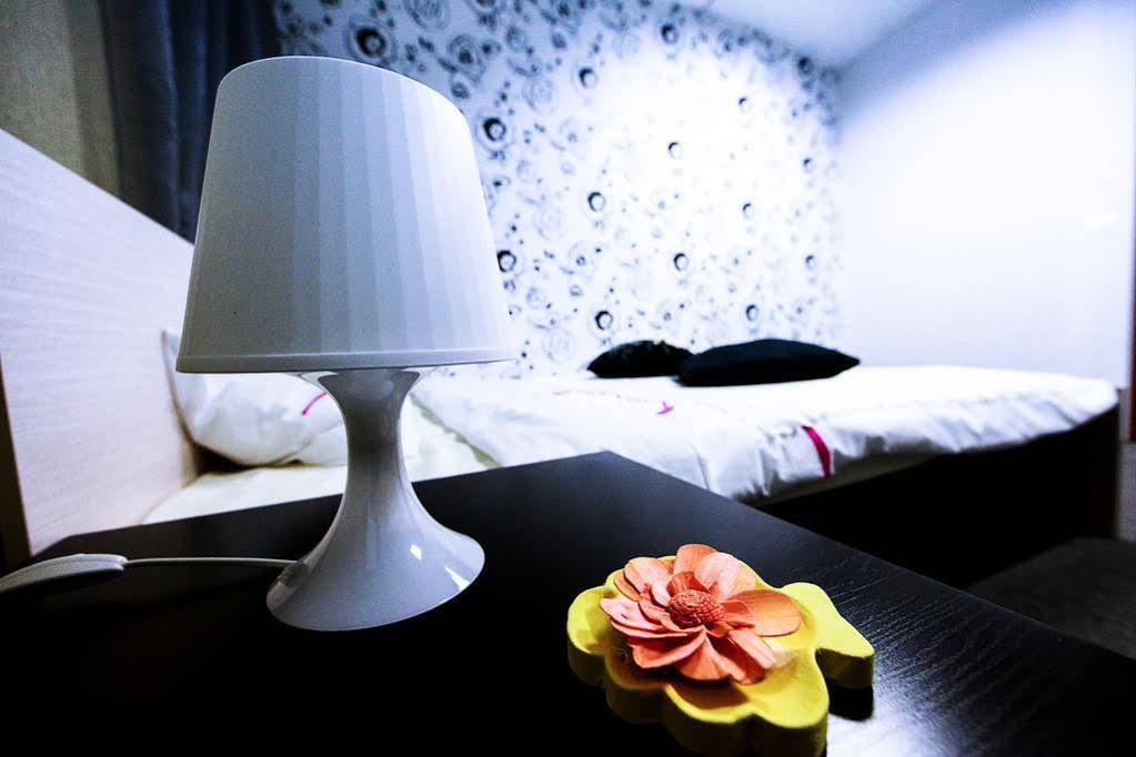 Abazhur Hostel