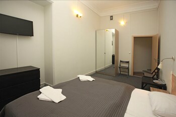 Aleksandr Hotel