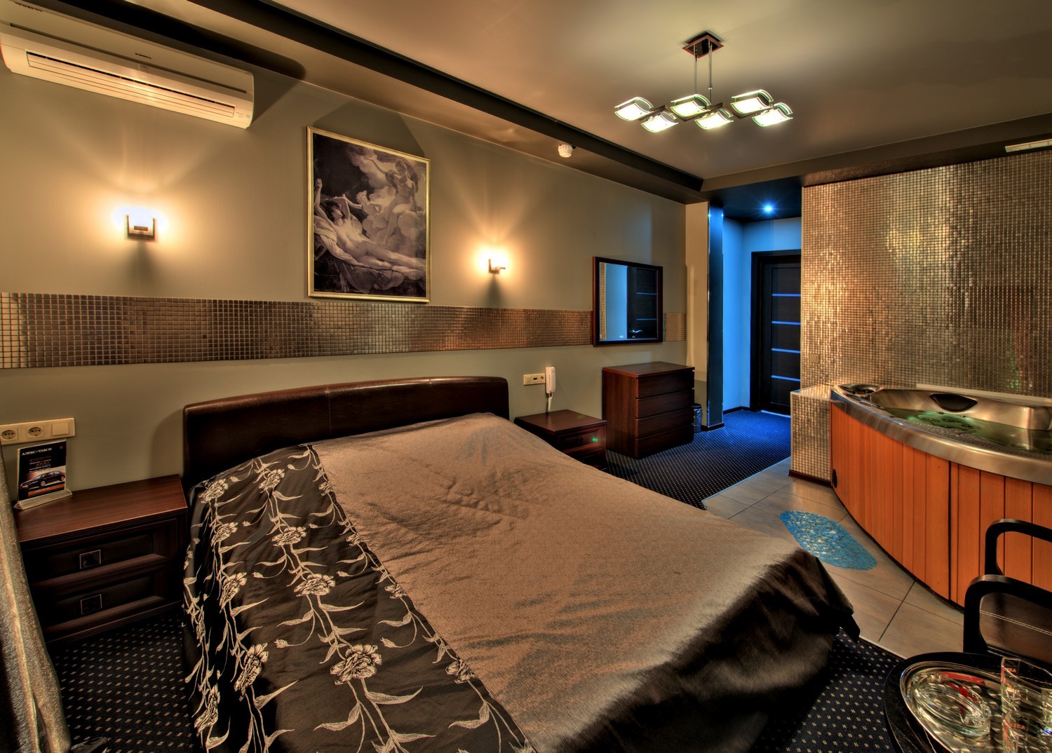 Aleks Otel na Dybenko