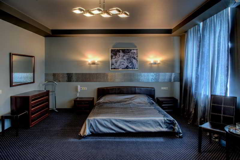 Aleks Otel na Dybenko