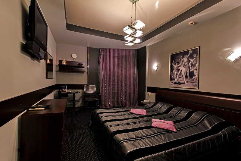Aleks Otel na Dybenko
