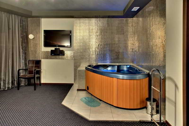 Aleks Otel na Dybenko