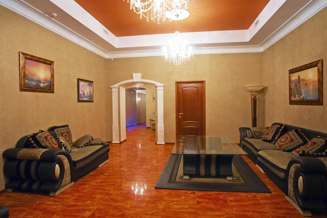 Alex Hotel on Vasilyevsky