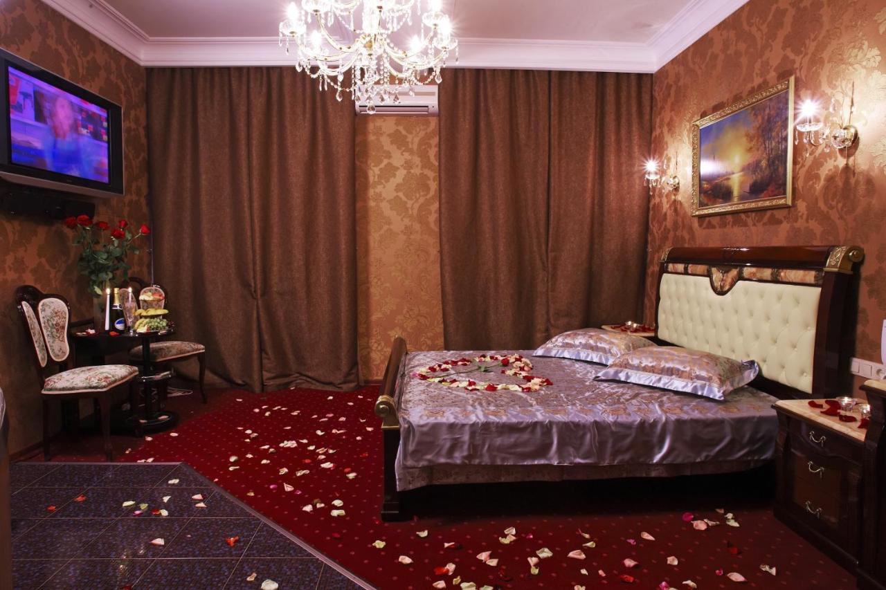 Alex Hotel on Vasilyevsky