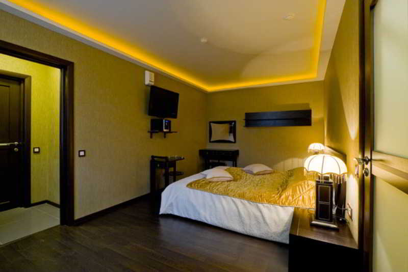 Alex Otel na Budapeshtskoy