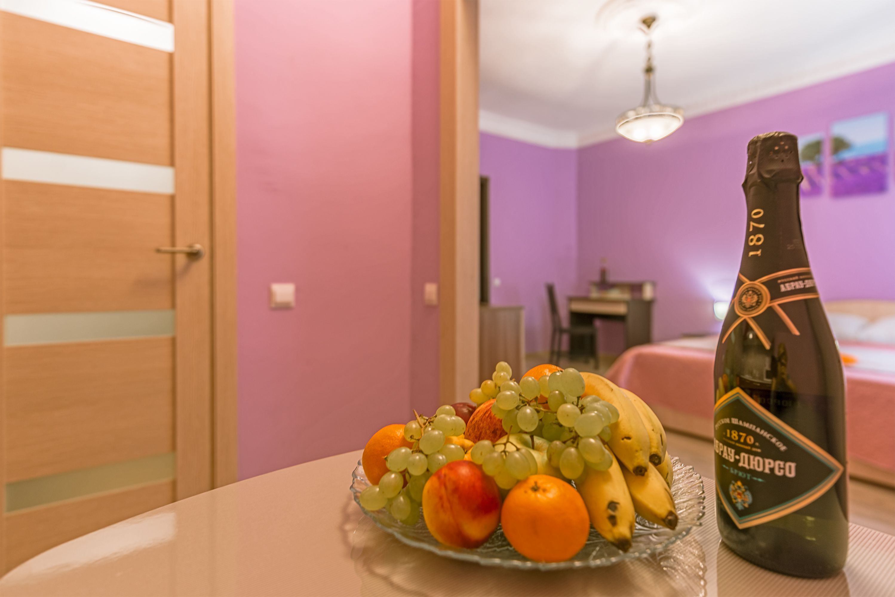 Apart-hotel On Marata 28