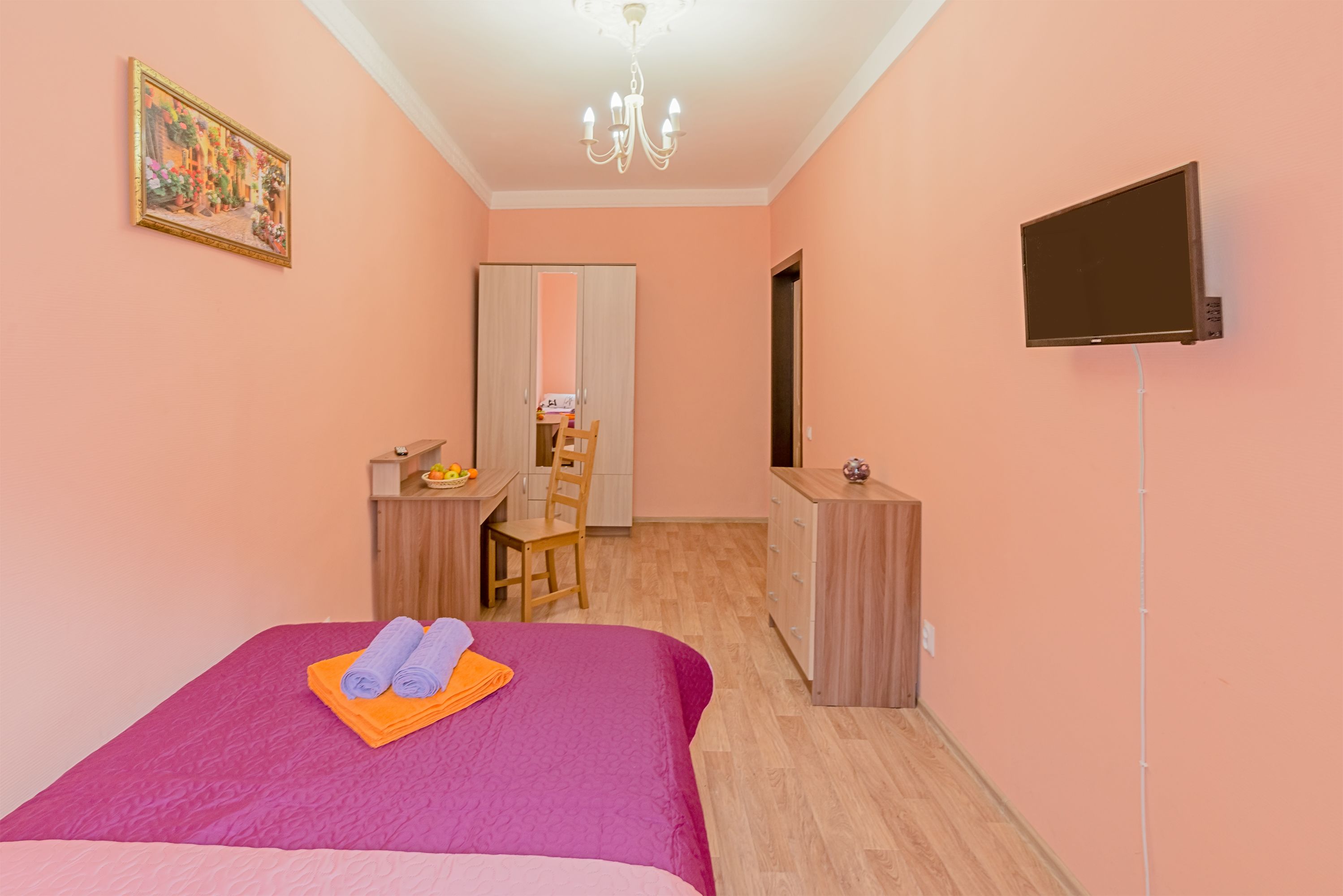 Apart-hotel On Marata 28