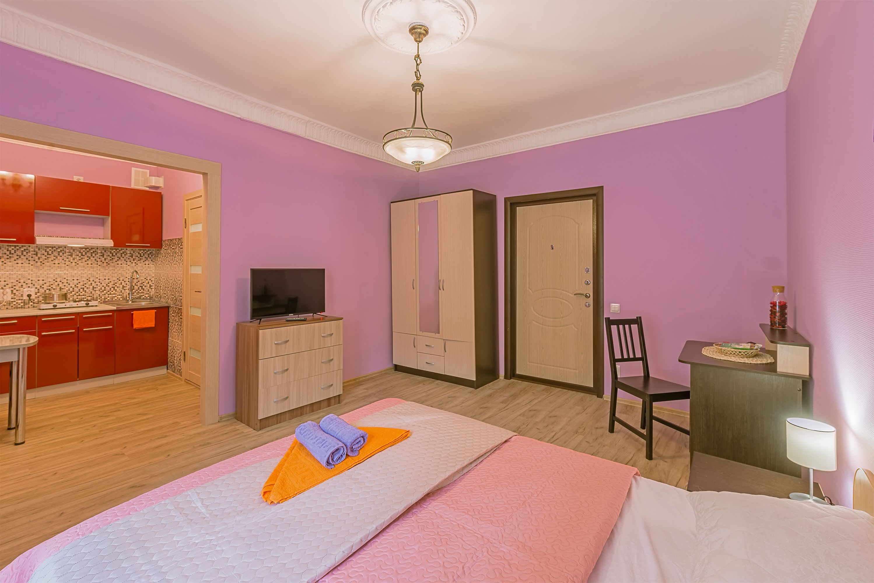 Apart-hotel On Marata 28