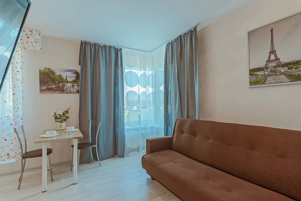 Apartments Domotelli Parnas