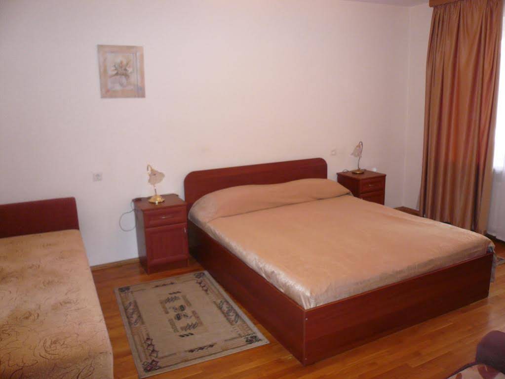 Apartments Inpredservice