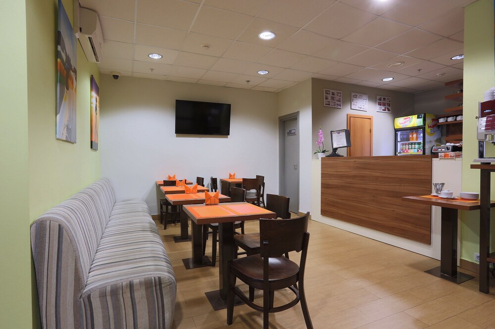Arena Hotel