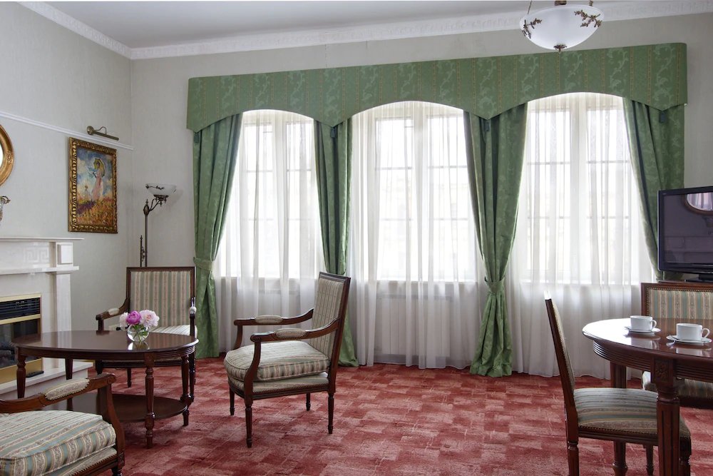 Aristocrat Boutique Hotel