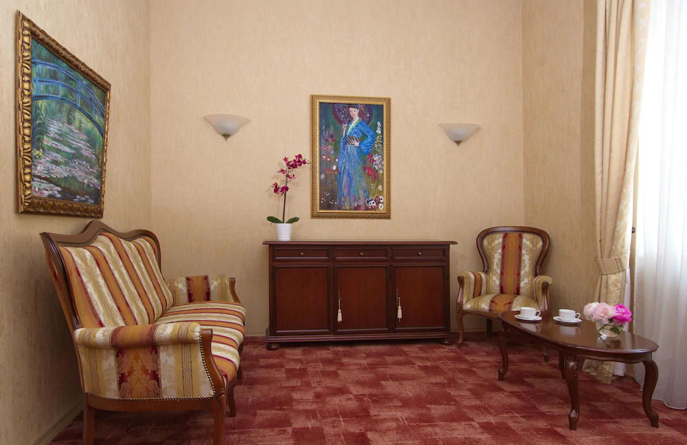 Aristocrat Boutique Hotel