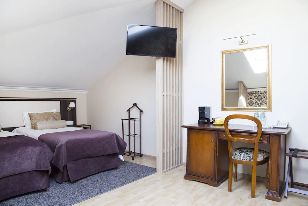 Aristocrat Boutique Hotel