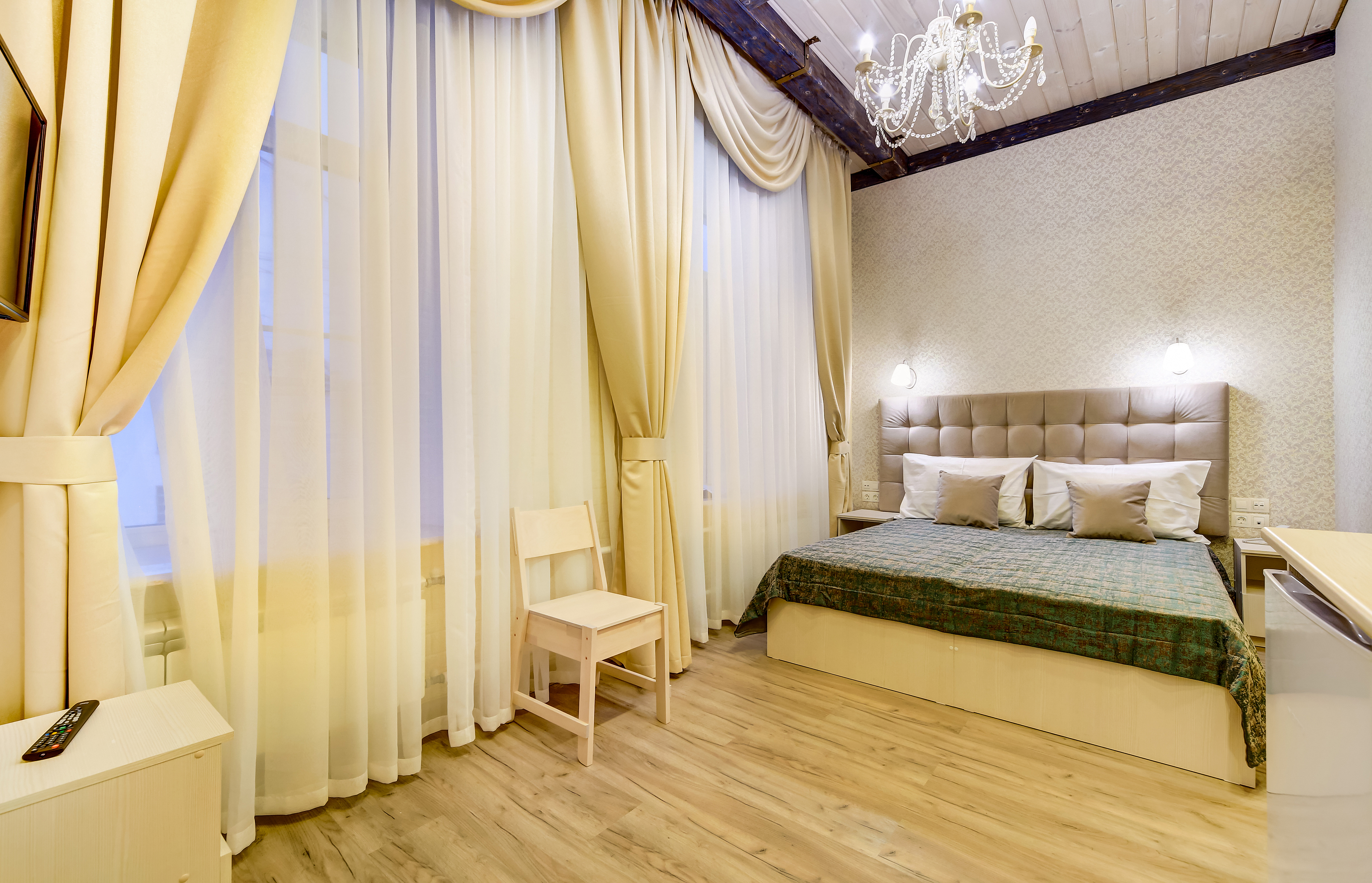 Guest rooms at Chaykovskogo 22