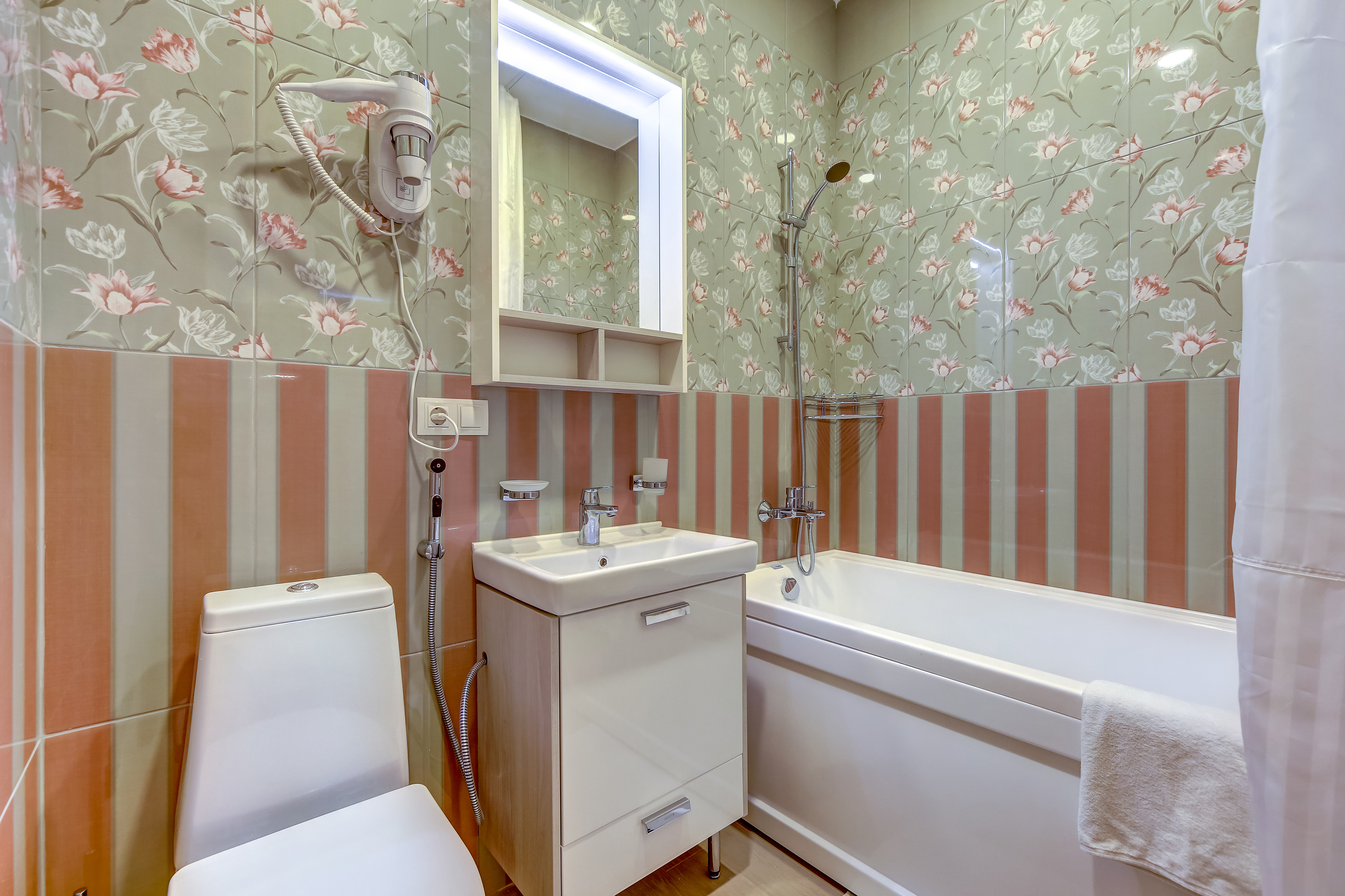 Guest rooms at Chaykovskogo 22