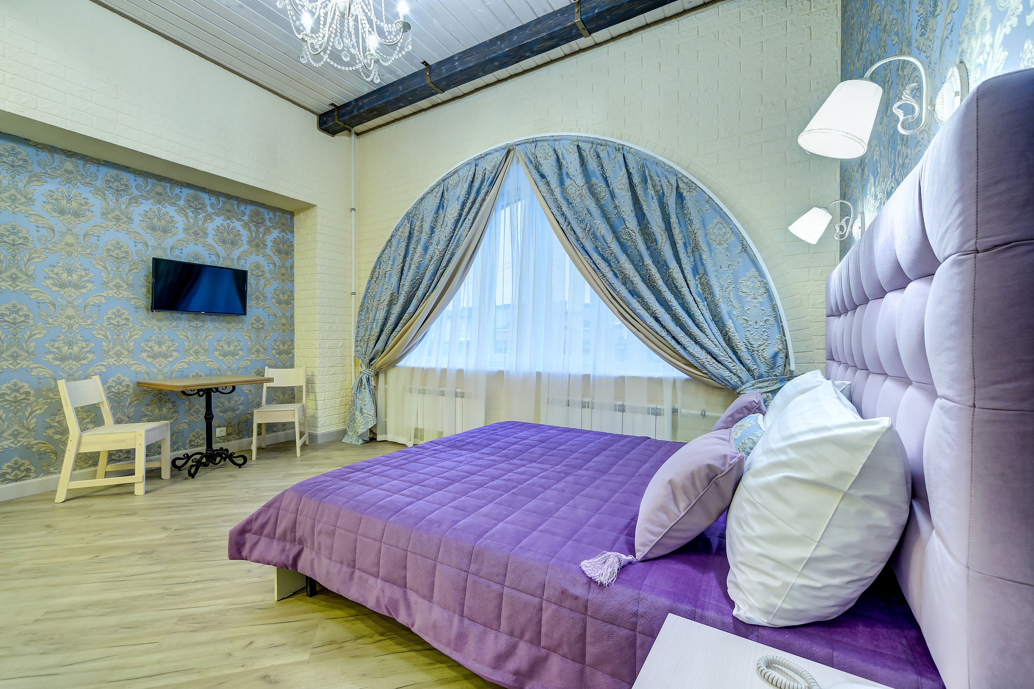 Guest rooms at Chaykovskogo 22