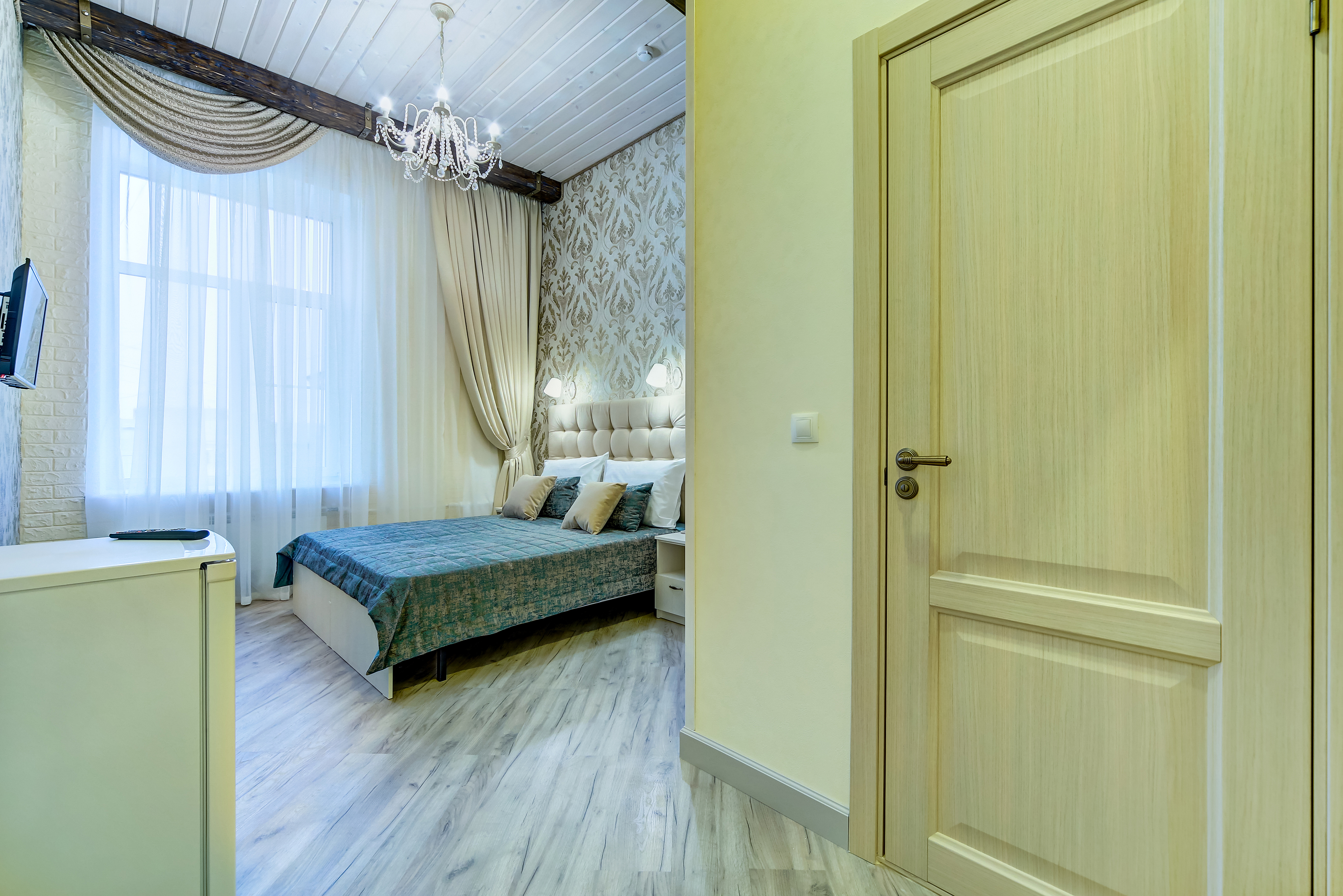 Guest rooms at Chaykovskogo 22