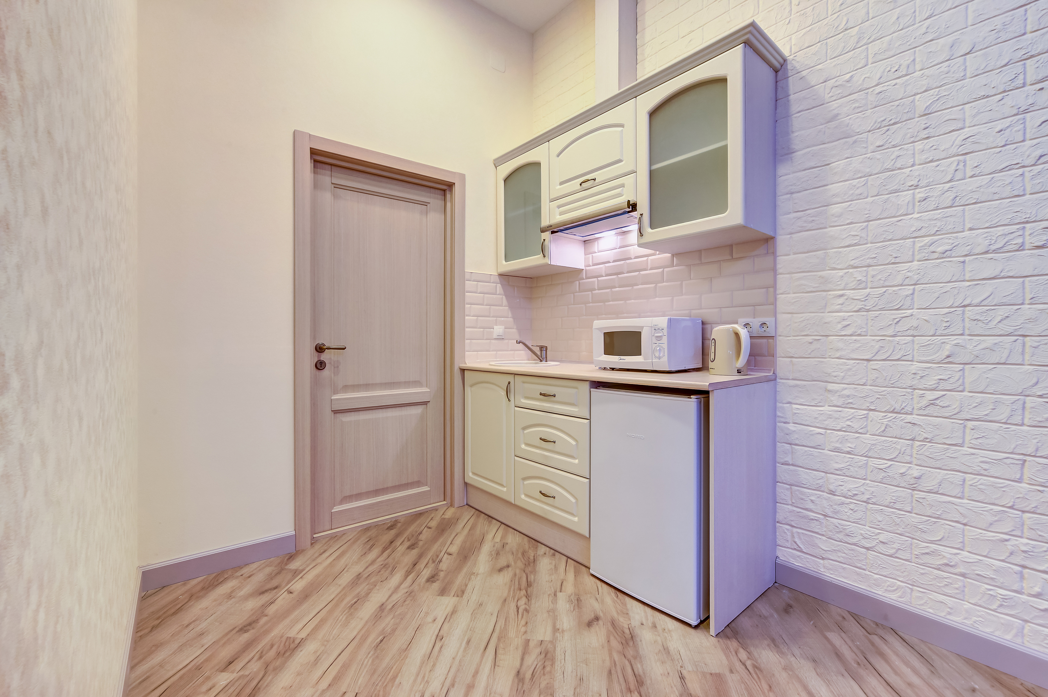 Guest rooms at Chaykovskogo 22